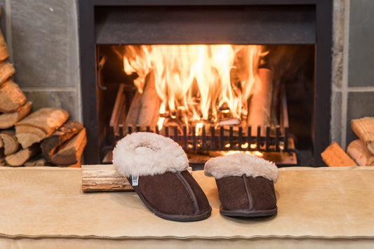 Oskava Sheepskin Slip Ons Deluxe - Brown