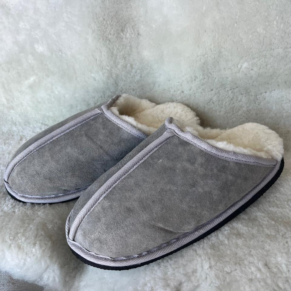 Oskava Sheepskin Slip Ons - Grey